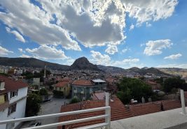 KASIMPAŞA MAHALLESİNDE EŞYALI KİRALIK DAİRE